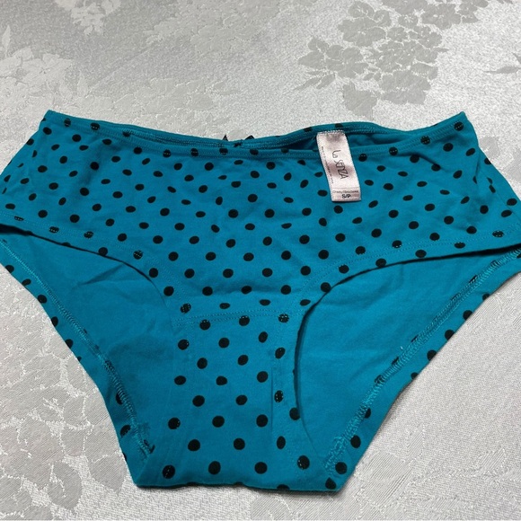 Panty - Picture 1 of 2